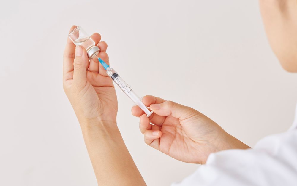 Suntik Vitamin B12 Dosis Tinggi: Aman atau Perlu Tidak?