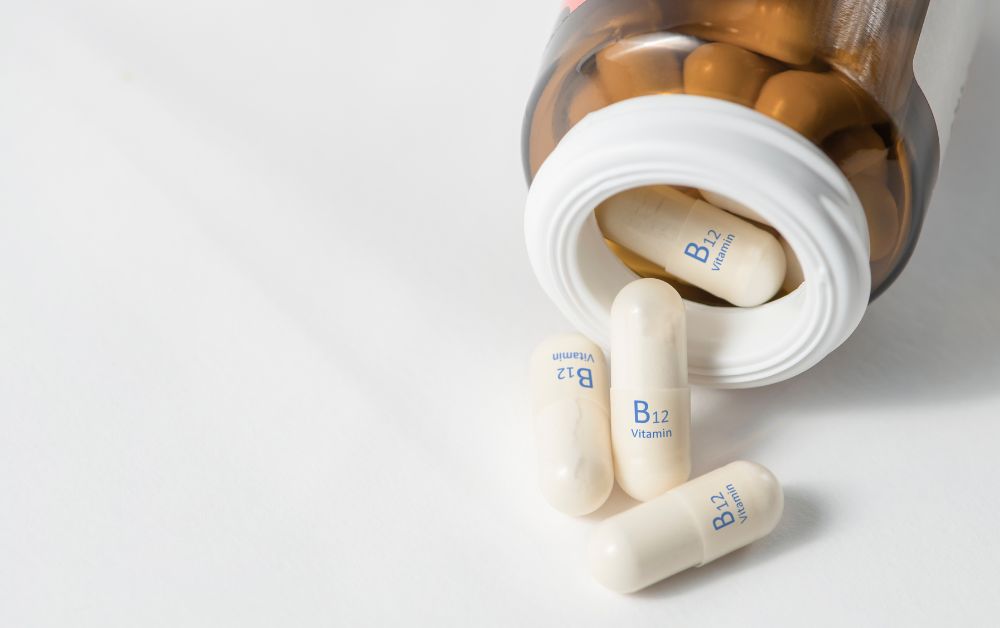 vitamin B12 oral vs suntik